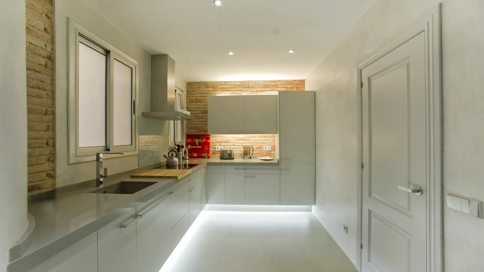 Montaber Apartments - Bailen Barcelona