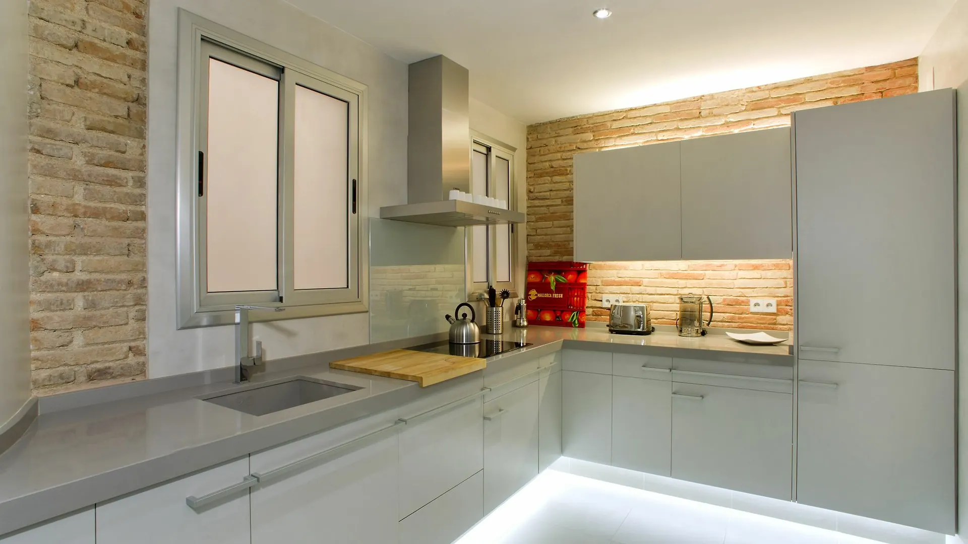 Montaber Apartments - Bailen Barcelona 0*,  Spain